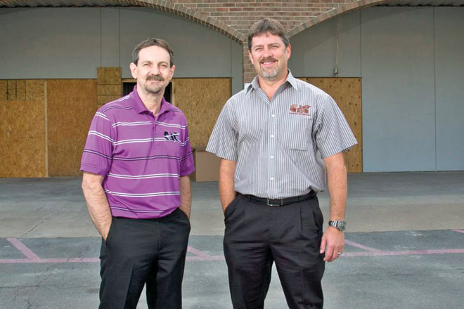 mike-gueringer-paul-reesnes-custom-aircraft-cabinets
